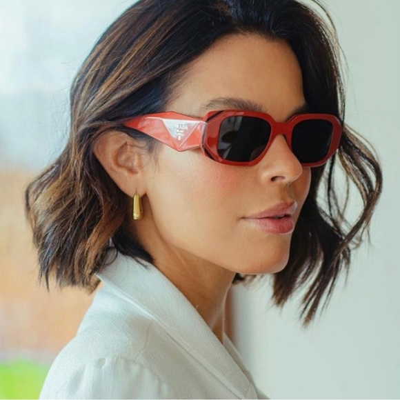 NEW PR17WS 12N5S0 PRADA SUNGLASSES SPR 17W RED UNISEX EYEWEAR PRADA PR 17WS - Picture 2 of 15